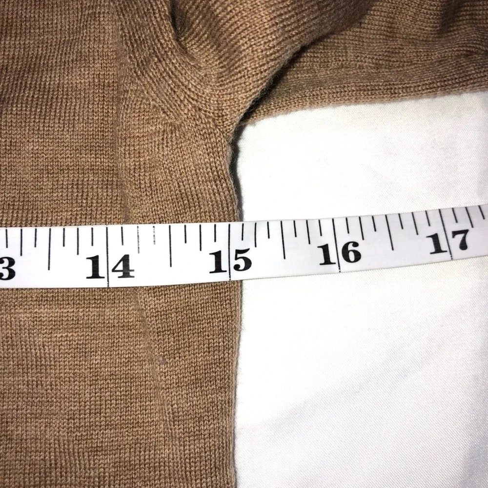 Banana Republic Brown 100% Merino Wool V-Neck Sweater Small Mens Classic Knit